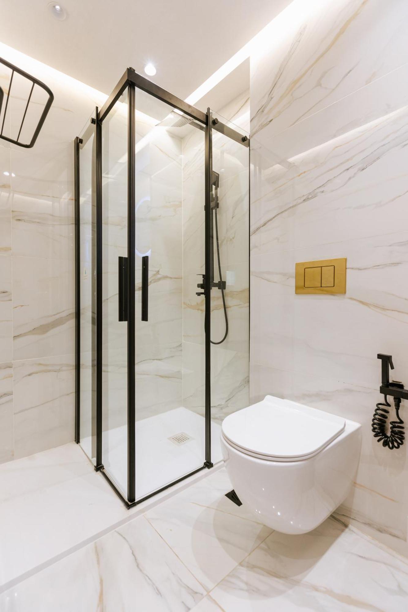 Marina View Residence Luxurious Studio Retreat With Stunning Ocean Views 1 Double Bedroom, 1 Convertible Couch Танжер Экстерьер фото
